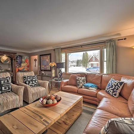 Pet-Friendly Retreat About 1 Mi To St Louis River!